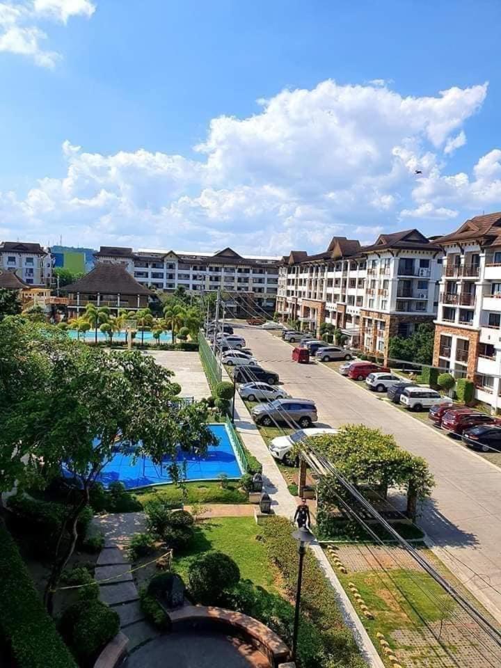 2Br Condo Free Pool With Wifi Near Mall In Davao City Exterior photo